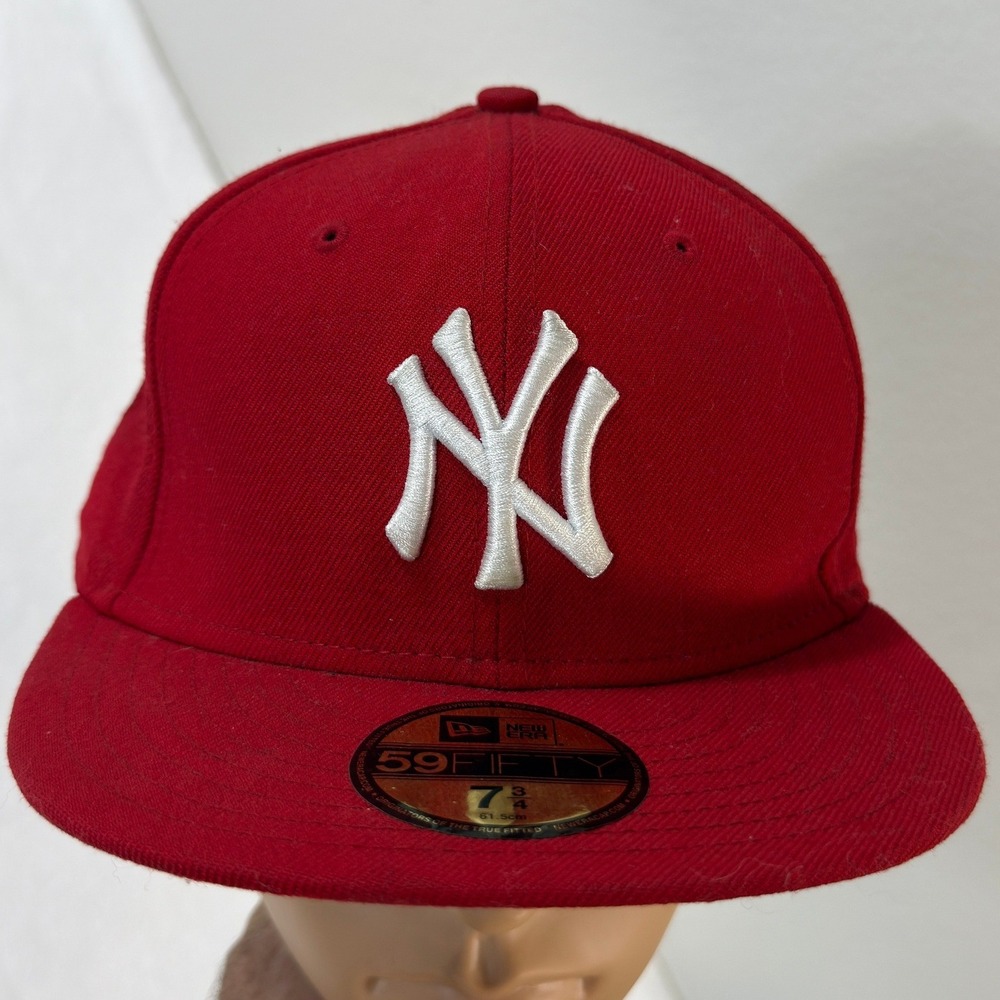 New Era 59FIFTY New York Yankees Hat Mens 7 3/4 Red White MLB Baseball Cap
